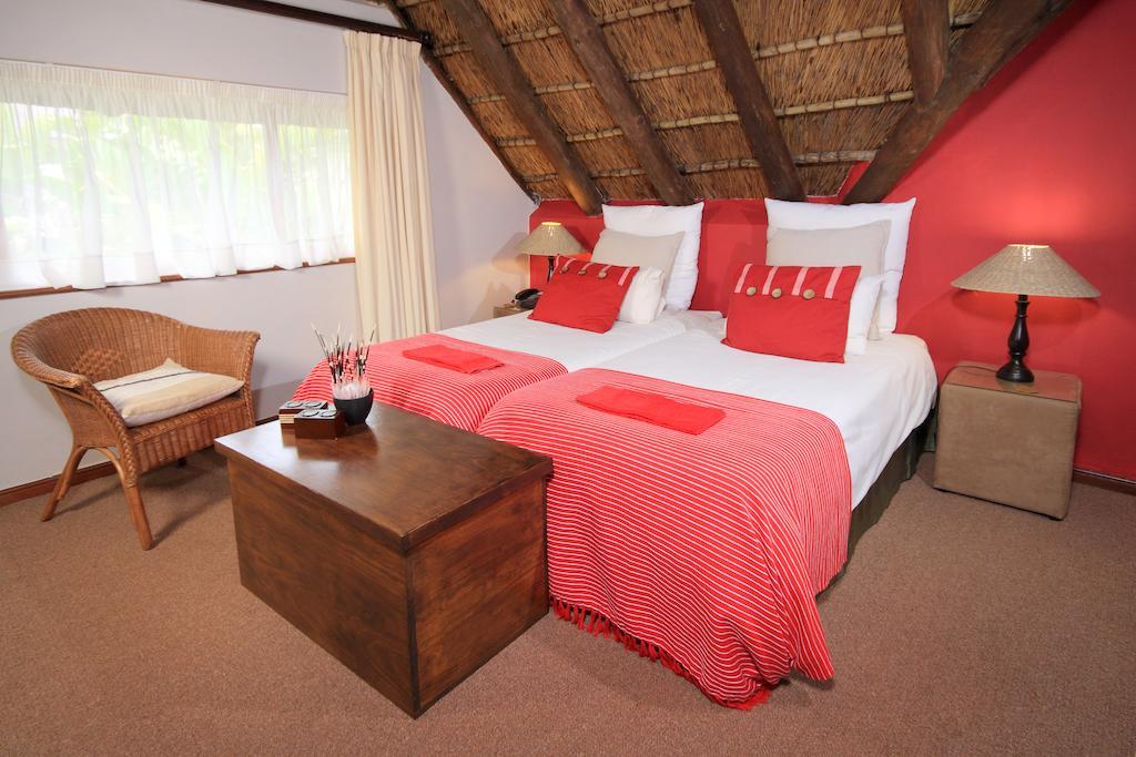 Thatchwood Country Lodge Сент-Френсис-Бей Экстерьер фото