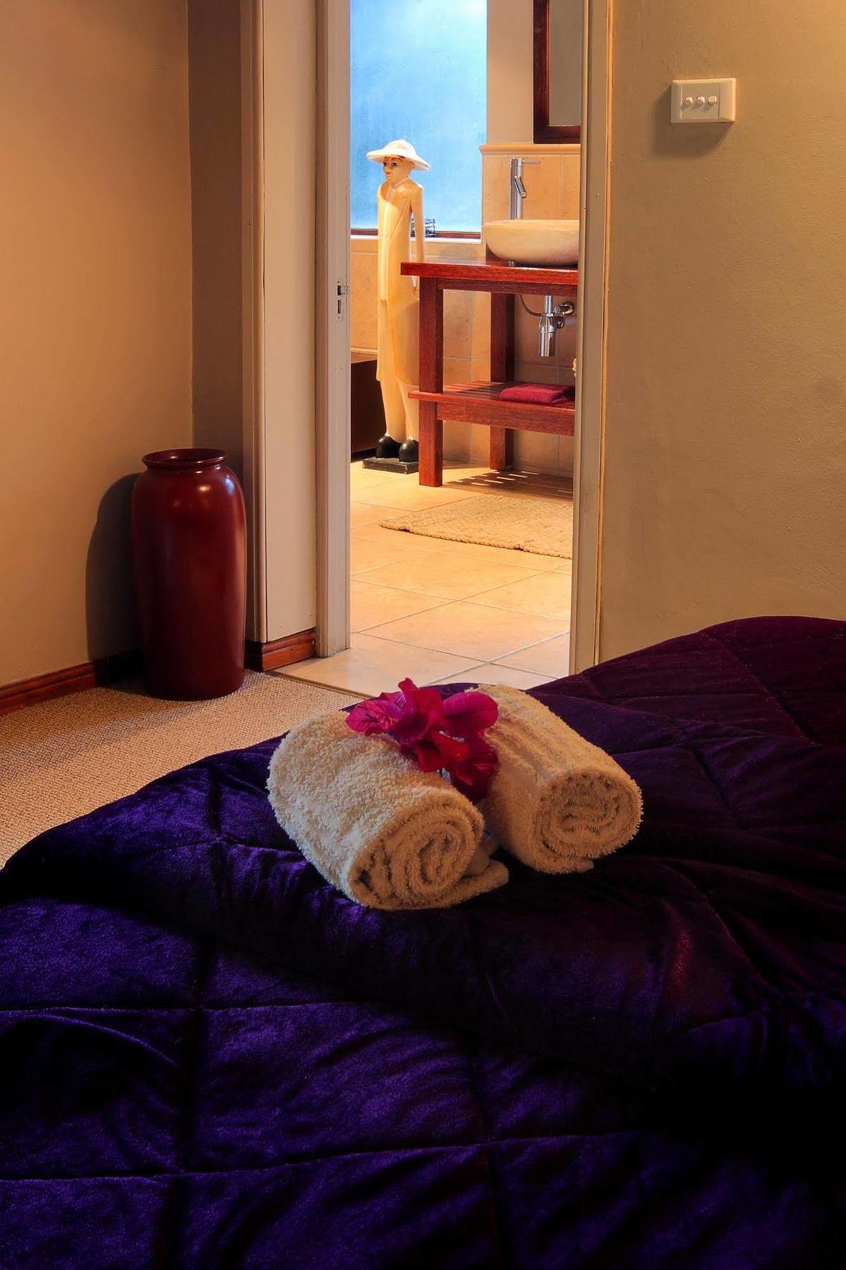 Thatchwood Country Lodge Сент-Френсис-Бей Экстерьер фото